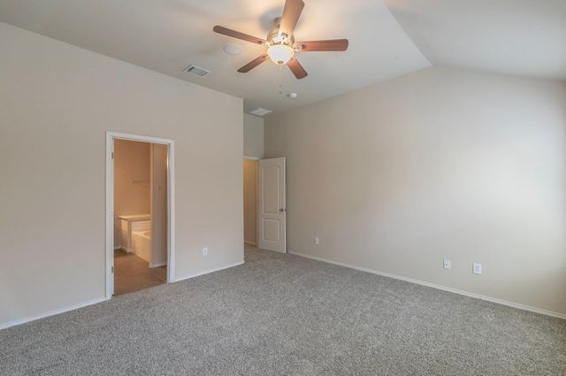 936 Furlong Drive, Grand Prairie, TX 75051