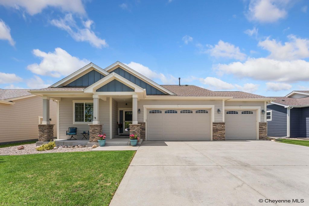 1020 ALYSSA WAY, Cheyenne, WY 82009