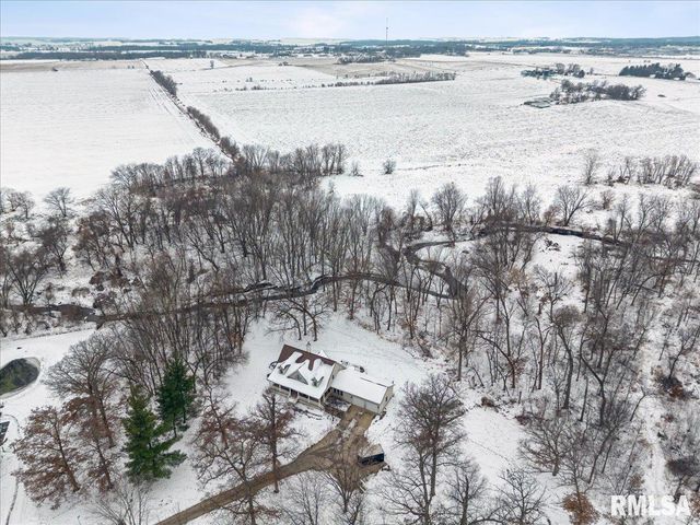 2960 265TH Street, De Witt, IA 52742