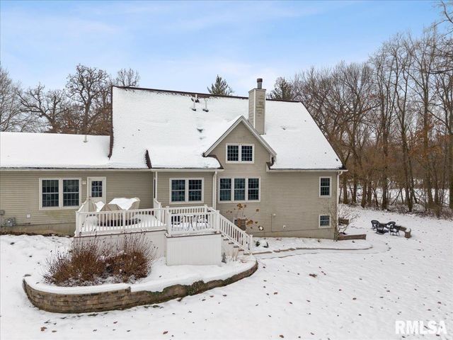 2960 265TH Street, De Witt, IA 52742