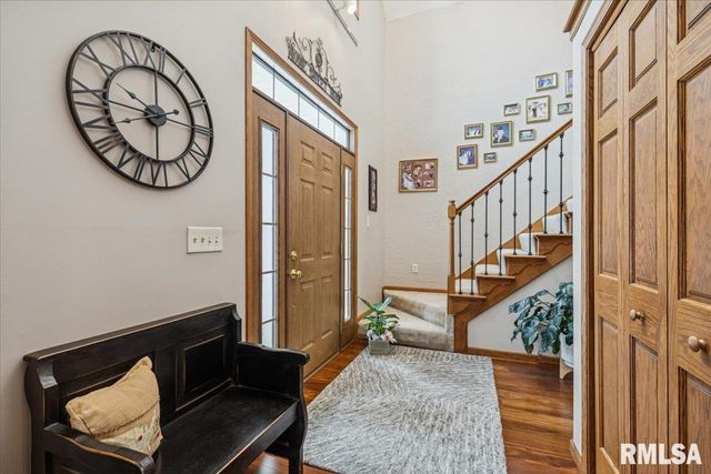 2960 265TH Street, De Witt, IA 52742