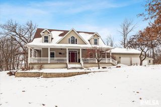 2960 265TH Street, De Witt, IA 52742