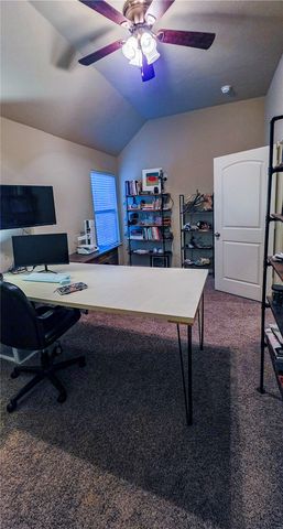 2025 Stubbs Drive, Bryan, TX 77807