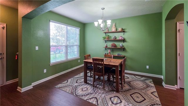 2025 Stubbs Drive, Bryan, TX 77807