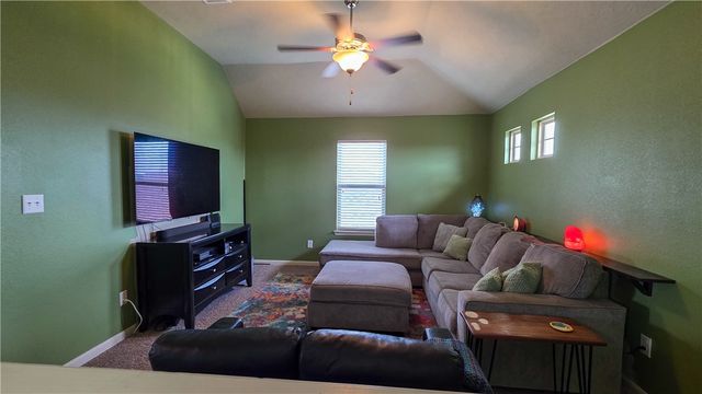 2025 Stubbs Drive, Bryan, TX 77807