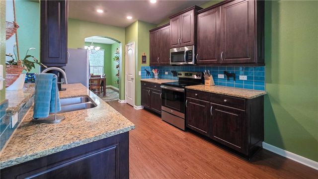 2025 Stubbs Drive, Bryan, TX 77807