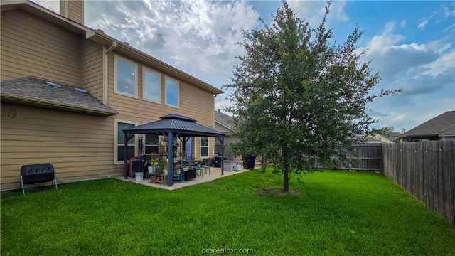 2025 Stubbs Drive, Bryan, TX 77807