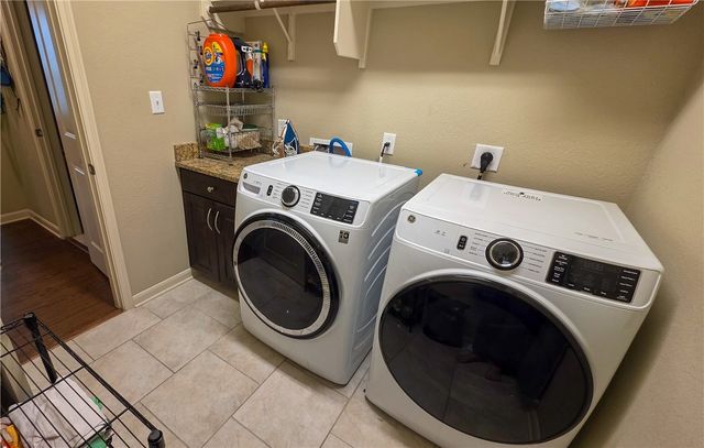 2025 Stubbs Drive, Bryan, TX 77807