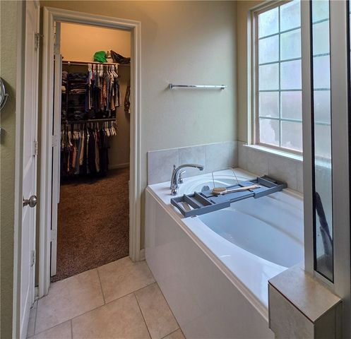 2025 Stubbs Drive, Bryan, TX 77807