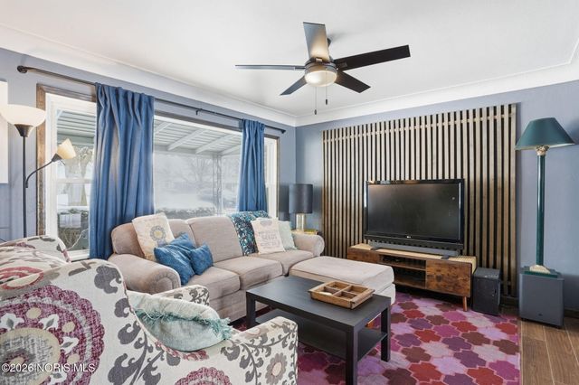 3250 Heatherdowns Boulevard, Toledo, OH 43614