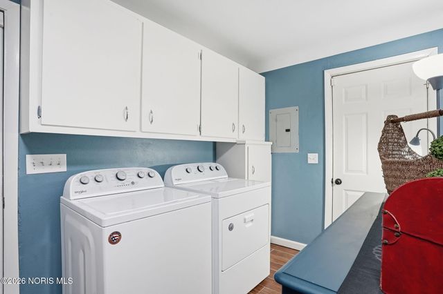 3250 Heatherdowns Boulevard, Toledo, OH 43614