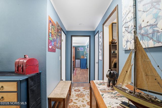 3250 Heatherdowns Boulevard, Toledo, OH 43614