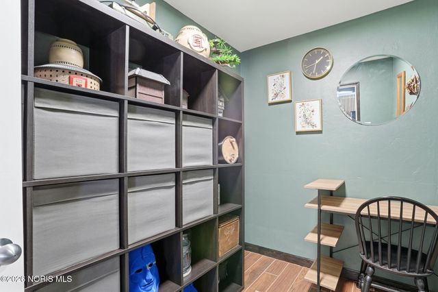 3250 Heatherdowns Boulevard, Toledo, OH 43614