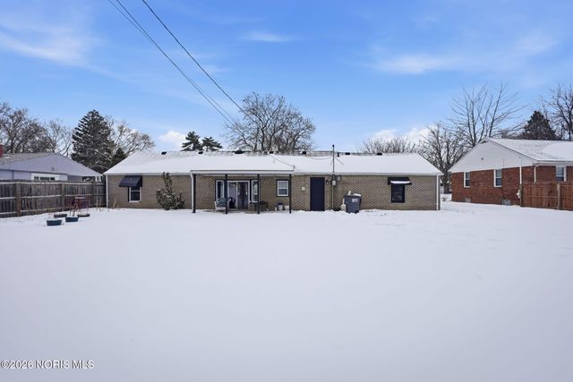 3250 Heatherdowns Boulevard, Toledo, OH 43614