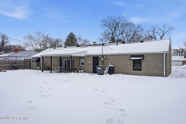 3250 Heatherdowns Boulevard, Toledo, OH 43614