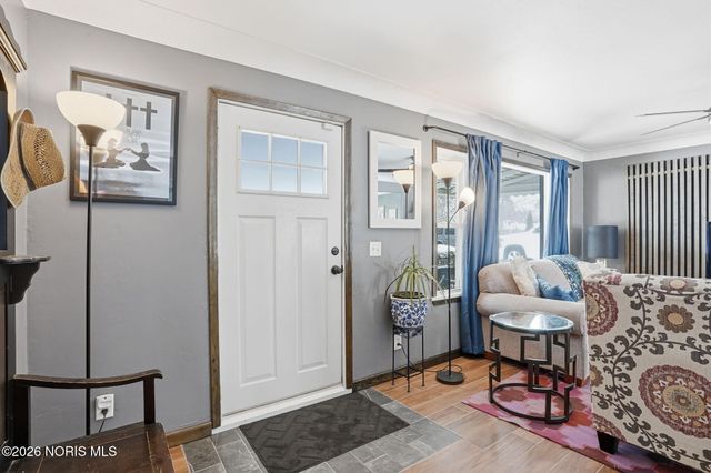 3250 Heatherdowns Boulevard, Toledo, OH 43614