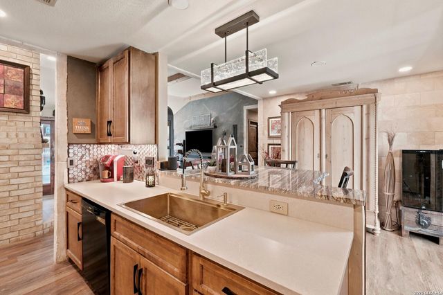 6406 Chimney Nest, San Antonio, TX 78233