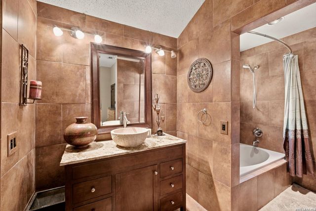 6406 Chimney Nest, San Antonio, TX 78233