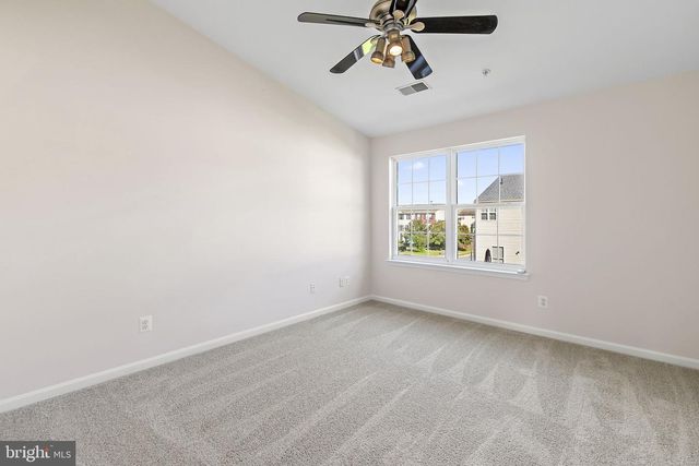 669 HUNTING FIELDS RD, Middle River, MD 21220
