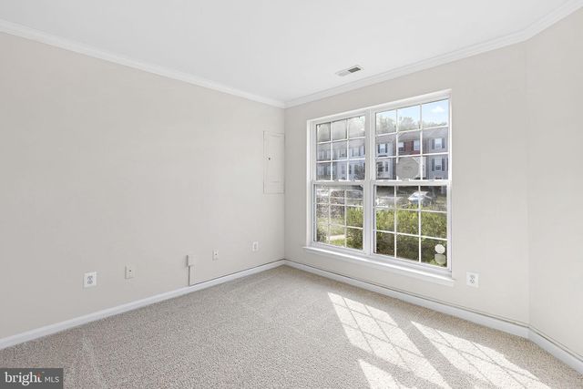 669 HUNTING FIELDS RD, Middle River, MD 21220