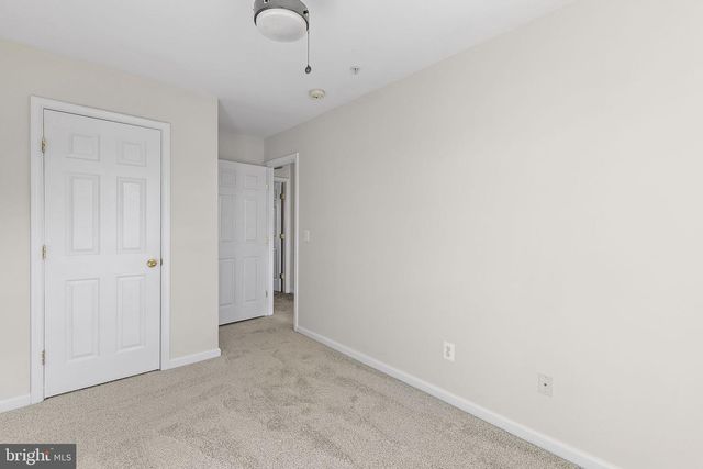 669 HUNTING FIELDS RD, Middle River, MD 21220