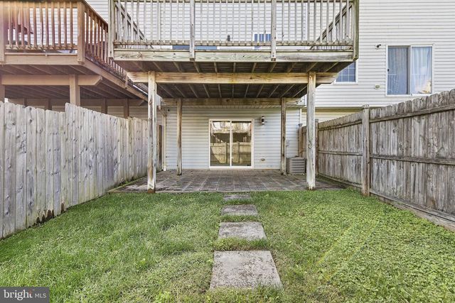 669 HUNTING FIELDS RD, Middle River, MD 21220