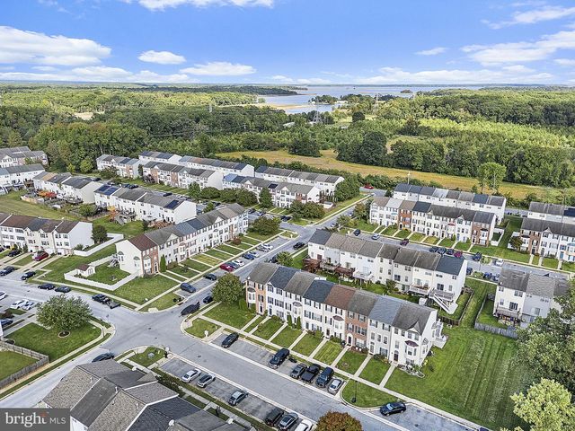 669 HUNTING FIELDS RD, Middle River, MD 21220