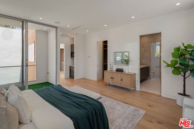 436 Norwich Drive, West Hollywood, CA 90048