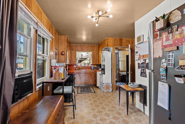 5008 N Martin St, Spokane, WA 99207