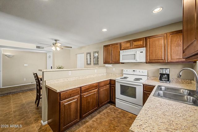 1127 W GROVERS Avenue, Phoenix, AZ 85023