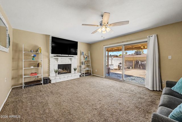 1127 W GROVERS Avenue, Phoenix, AZ 85023