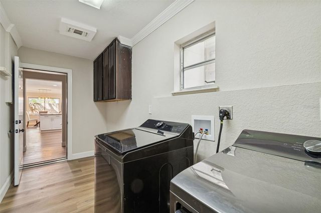 8402 BOXWOOD DRIVE, Tampa, FL 33615