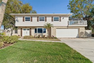 8402 BOXWOOD DRIVE, Tampa, FL 33615