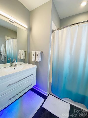 446 W Worthington Avenue, Charlotte, NC 28203