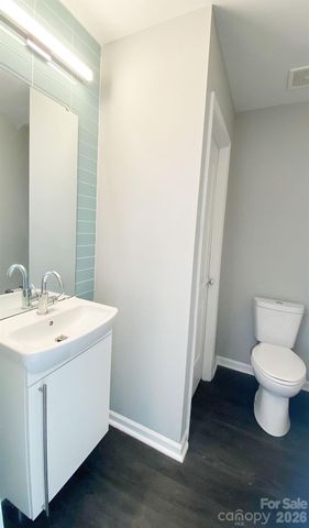 446 W Worthington Avenue, Charlotte, NC 28203