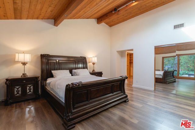 3825 Malibu Country Drive, Malibu, CA 90265