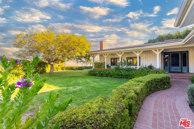 3825 Malibu Country Drive, Malibu, CA 90265