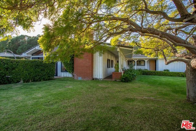 3825 Malibu Country Drive, Malibu, CA 90265