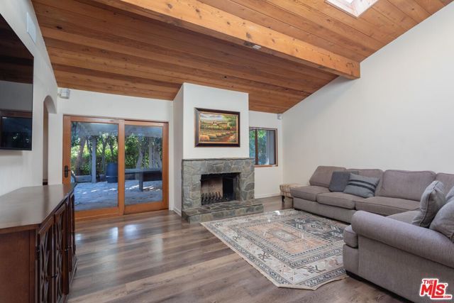 3825 Malibu Country Drive, Malibu, CA 90265