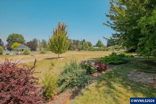 1704 62nd Av SE, Salem, OR 97317