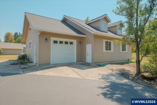 1704 62nd Av SE, Salem, OR 97317