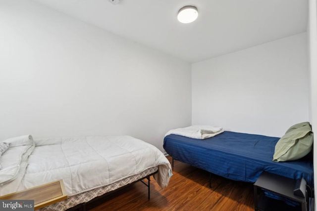 2328 S WARNOCK ST, Philadelphia, PA 19148