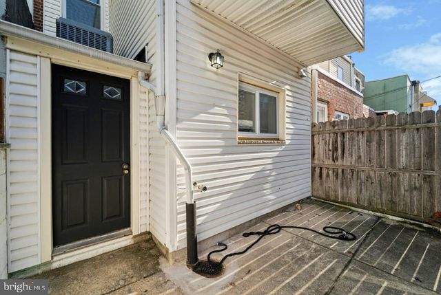 2328 S WARNOCK ST, Philadelphia, PA 19148