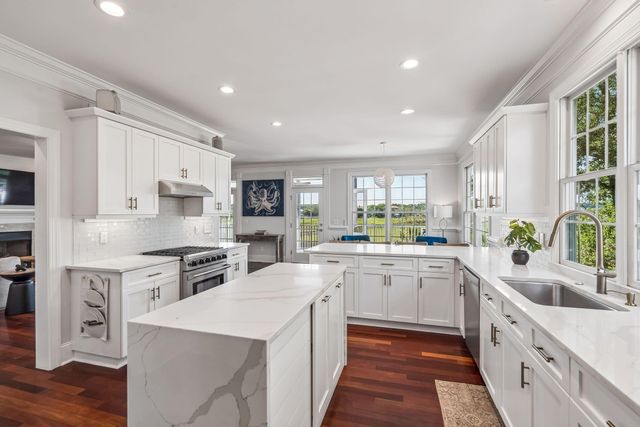 2809 Parkers Landing Road, Mount Pleasant, SC 29466