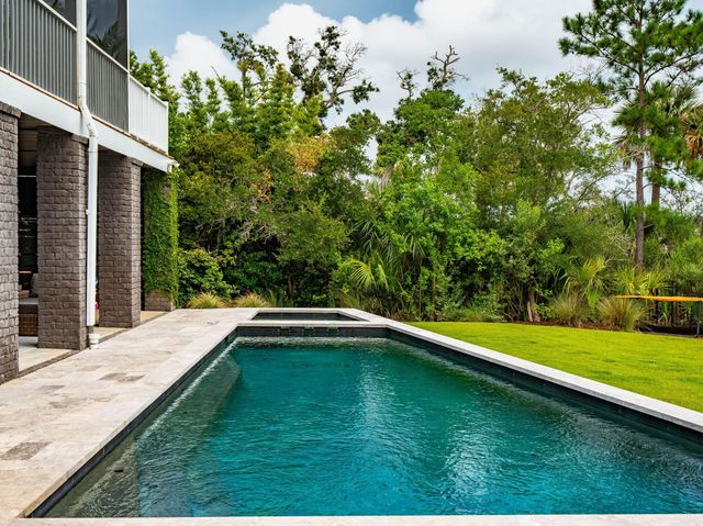 2809 Parkers Landing Road, Mount Pleasant, SC 29466