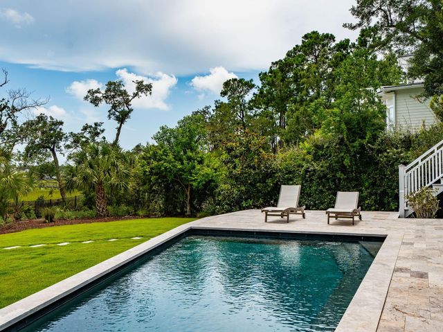 2809 Parkers Landing Road, Mount Pleasant, SC 29466
