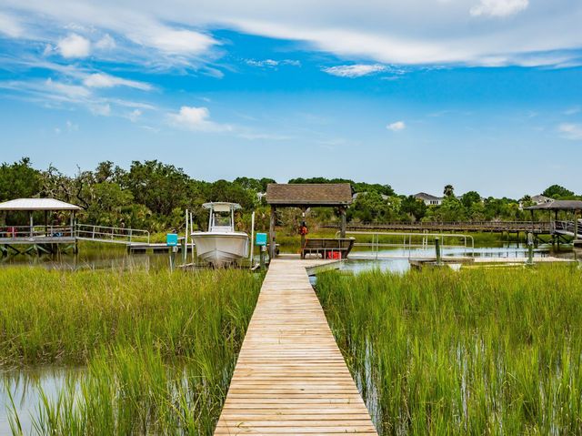 2809 Parkers Landing Road, Mount Pleasant, SC 29466