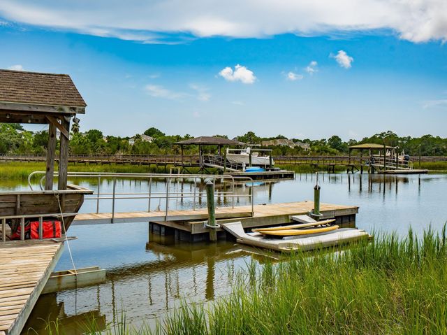 2809 Parkers Landing Road, Mount Pleasant, SC 29466