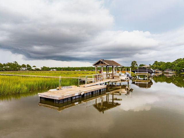 2809 Parkers Landing Road, Mount Pleasant, SC 29466