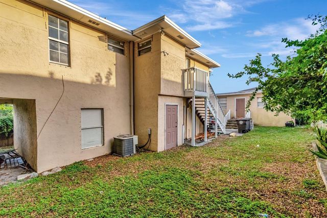 805 20th Street A,b,c, West Palm Beach, FL 33407